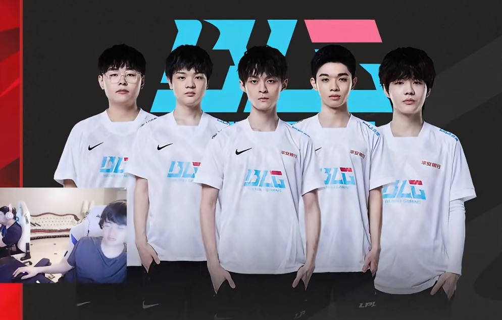 他抓住对手 他抓住对手