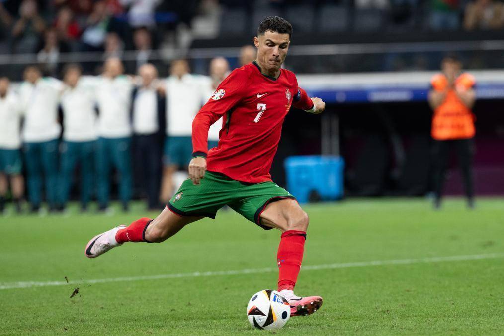 溢价情怀 溢价情怀