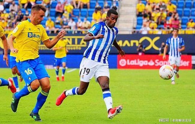 过肘区手递 过肘区手递