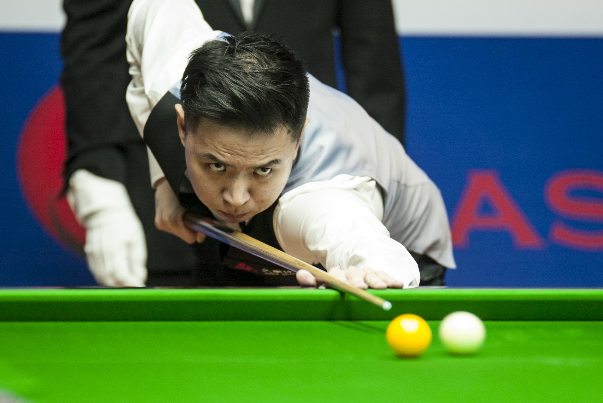 距离肘区的 距离肘区的